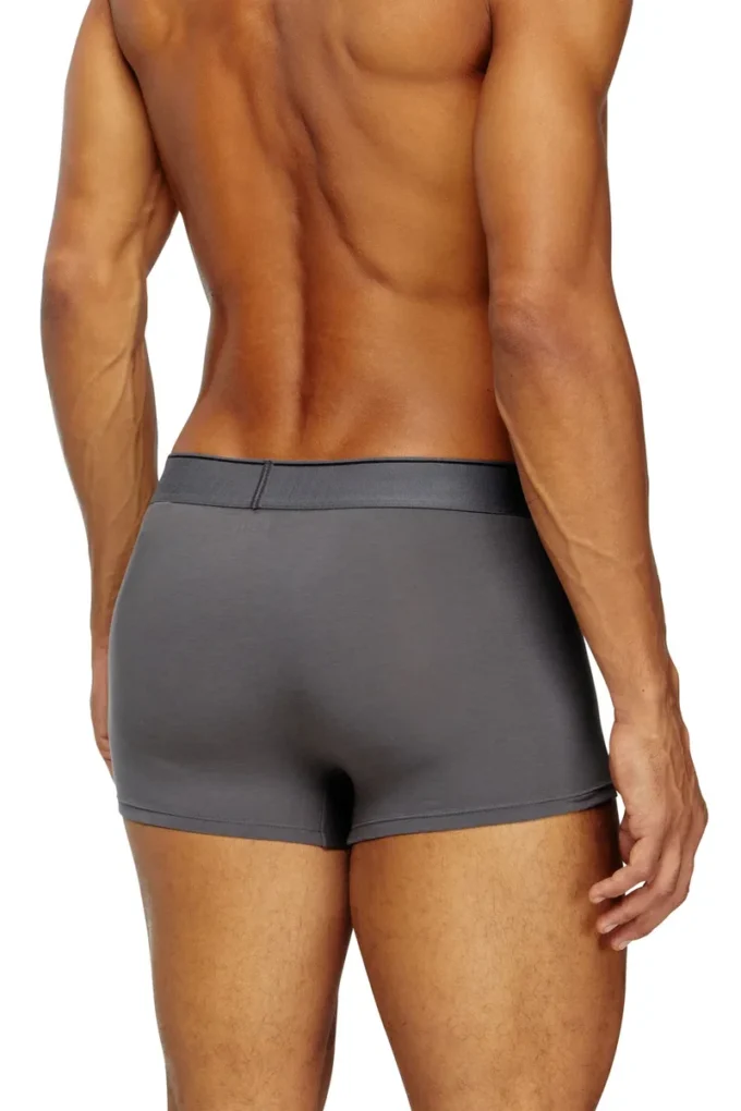 umbx-damienthreepack Three-pack of plain boxer