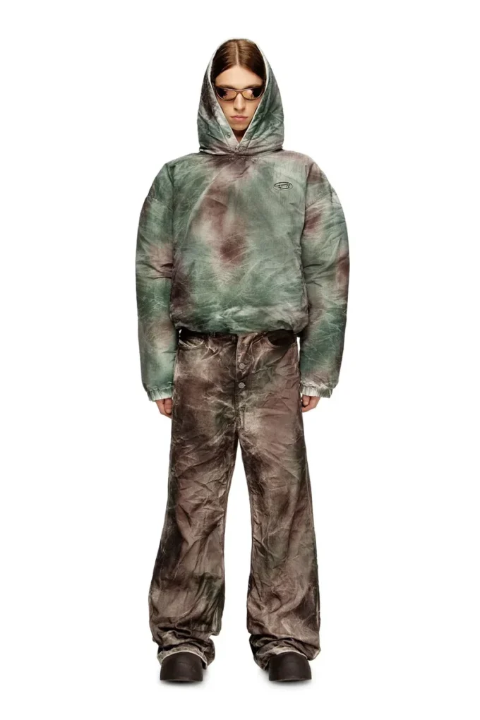 w-thug-jkt-puffy Puffy hooded jacket in camo nylon