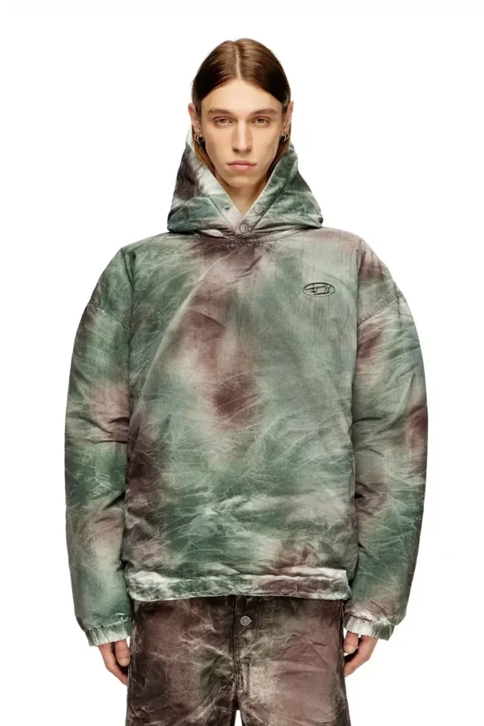 w-thug-jkt-puffy Puffy hooded jacket in camo nylon