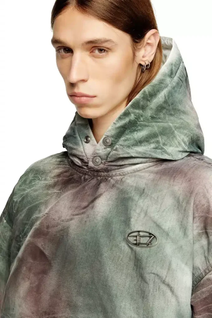 w-thug-jkt-puffy Puffy hooded jacket in camo nylon