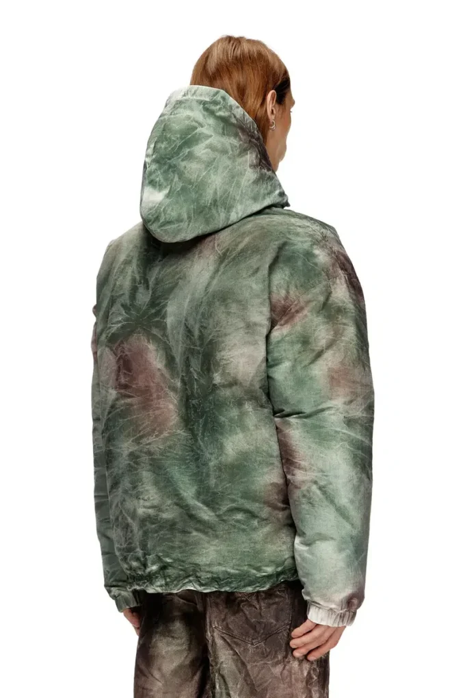 w-thug-jkt-puffy Puffy hooded jacket in camo nylon