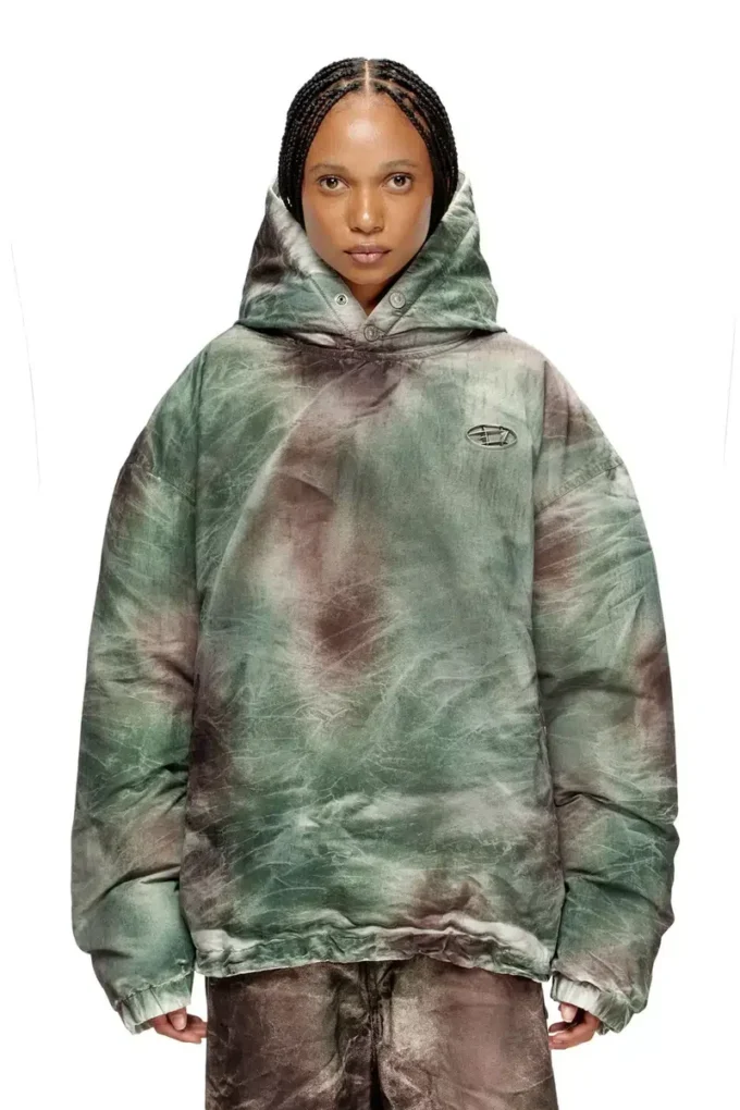 w-thug-jkt-puffy Puffy hooded jacket in camo nylon