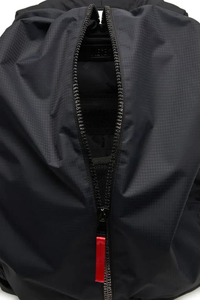 zip-d backpack x Zip-D-Backpack in check-jacquard shell