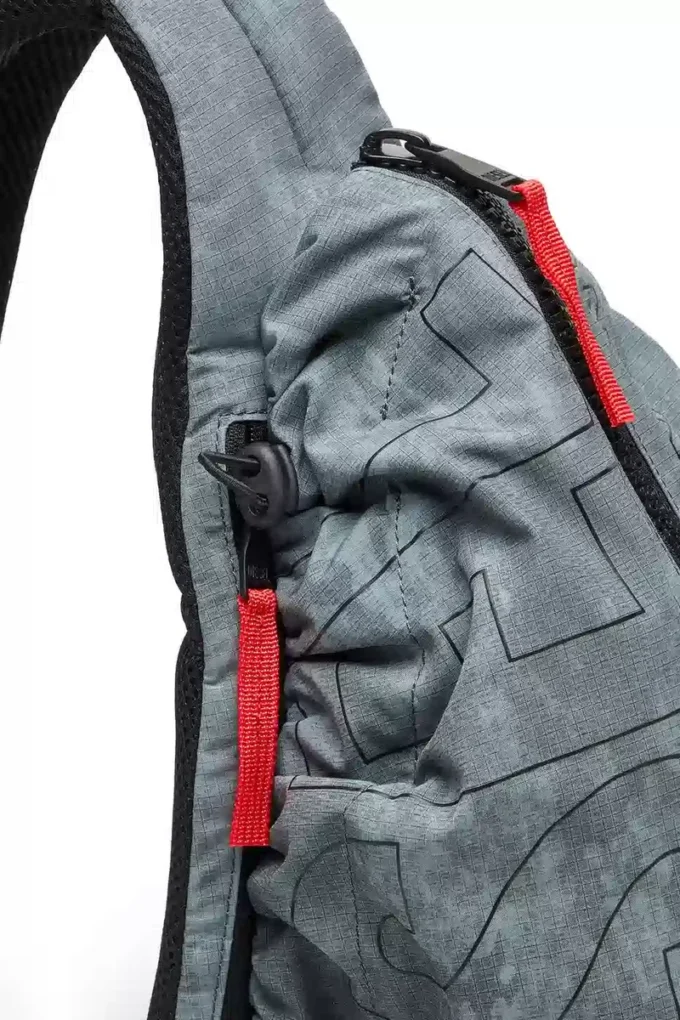 zip-d sling bag x Zip-D Single-shoulder backpack with adjustable strap
